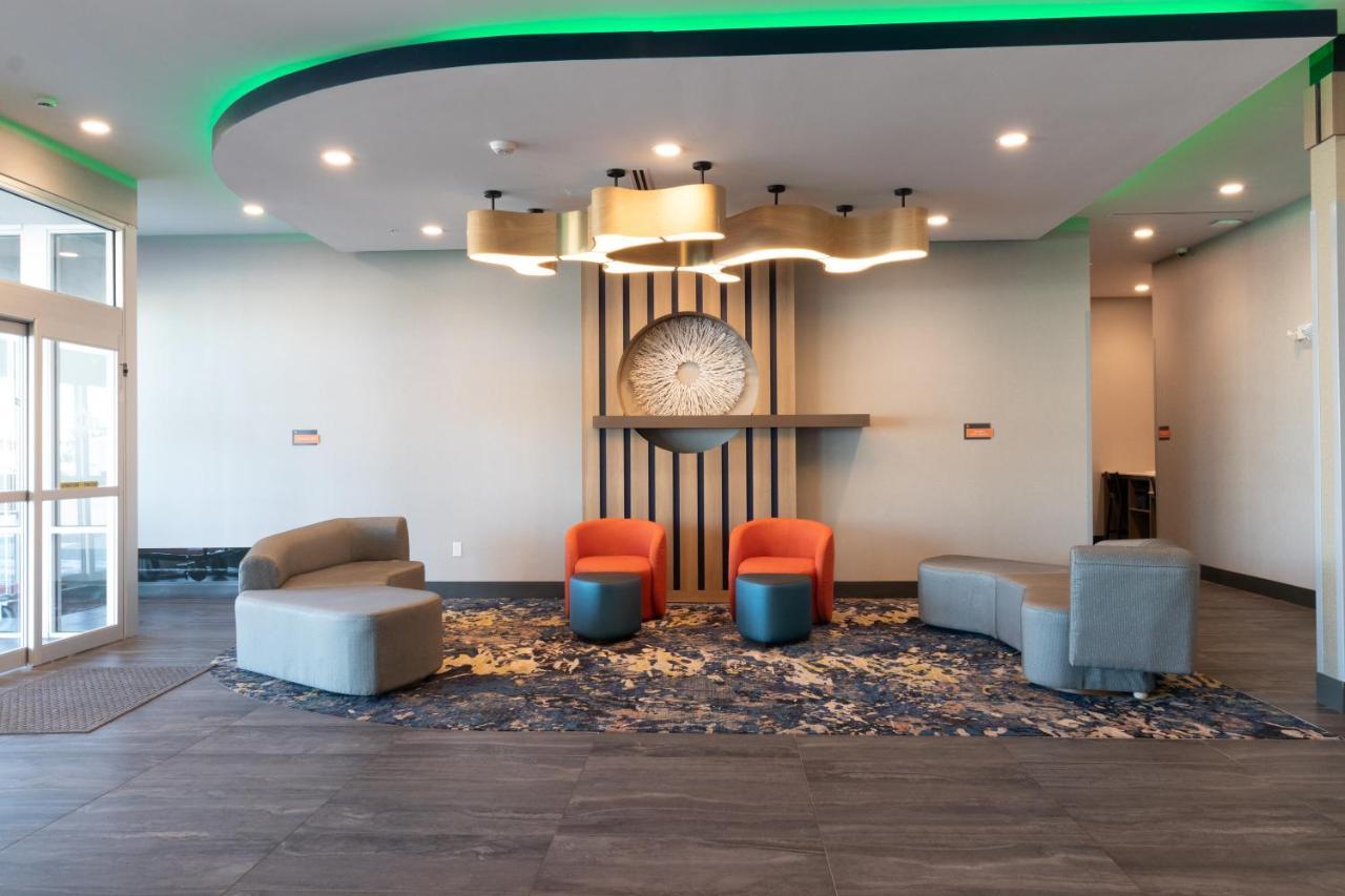La Quinta Inn & Suites By Wyndham San Antonio Seaworld Lafb Екстер'єр фото