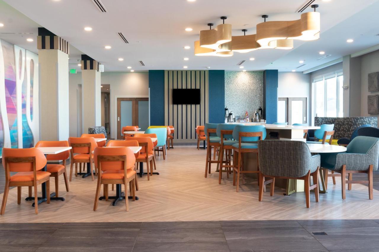 La Quinta Inn & Suites By Wyndham San Antonio Seaworld Lafb Екстер'єр фото