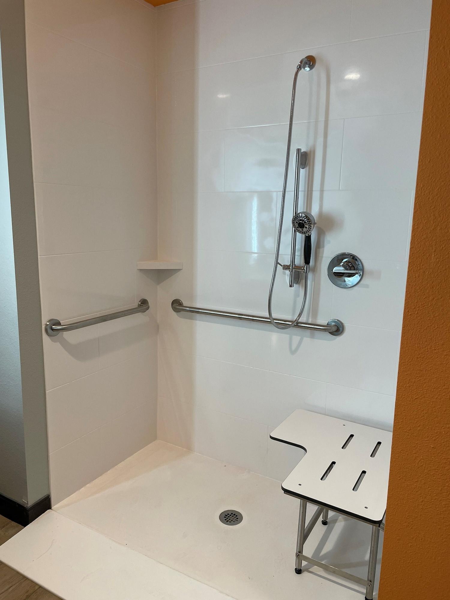 La Quinta Inn & Suites By Wyndham San Antonio Seaworld Lafb Екстер'єр фото