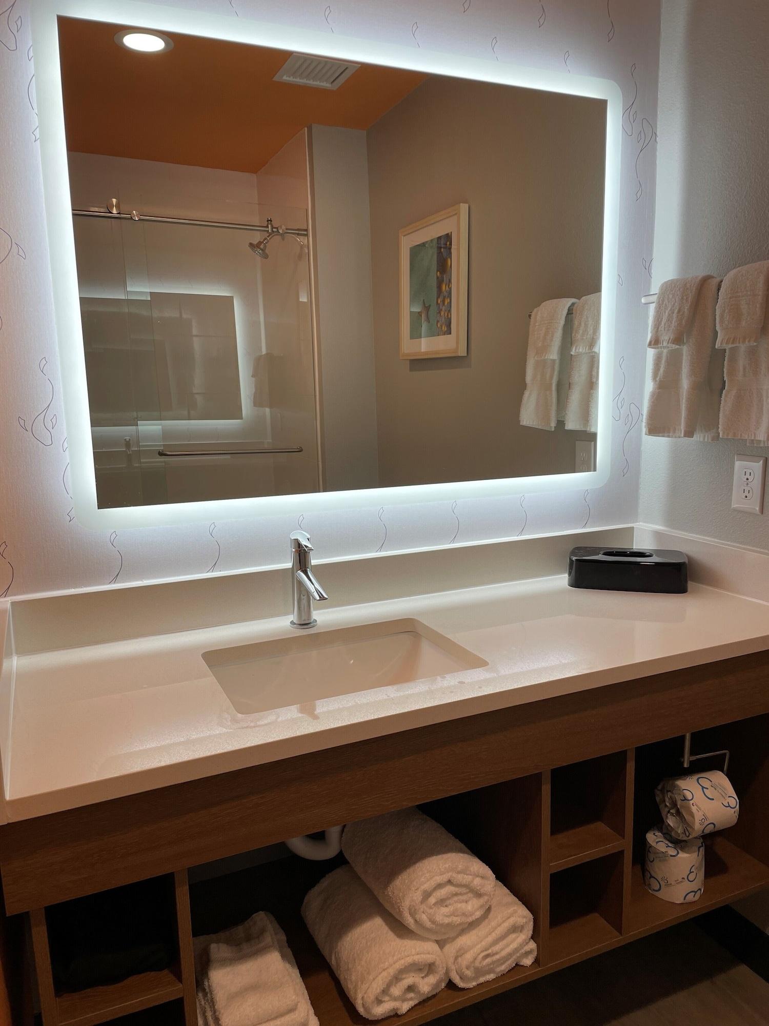 La Quinta Inn & Suites By Wyndham San Antonio Seaworld Lafb Екстер'єр фото