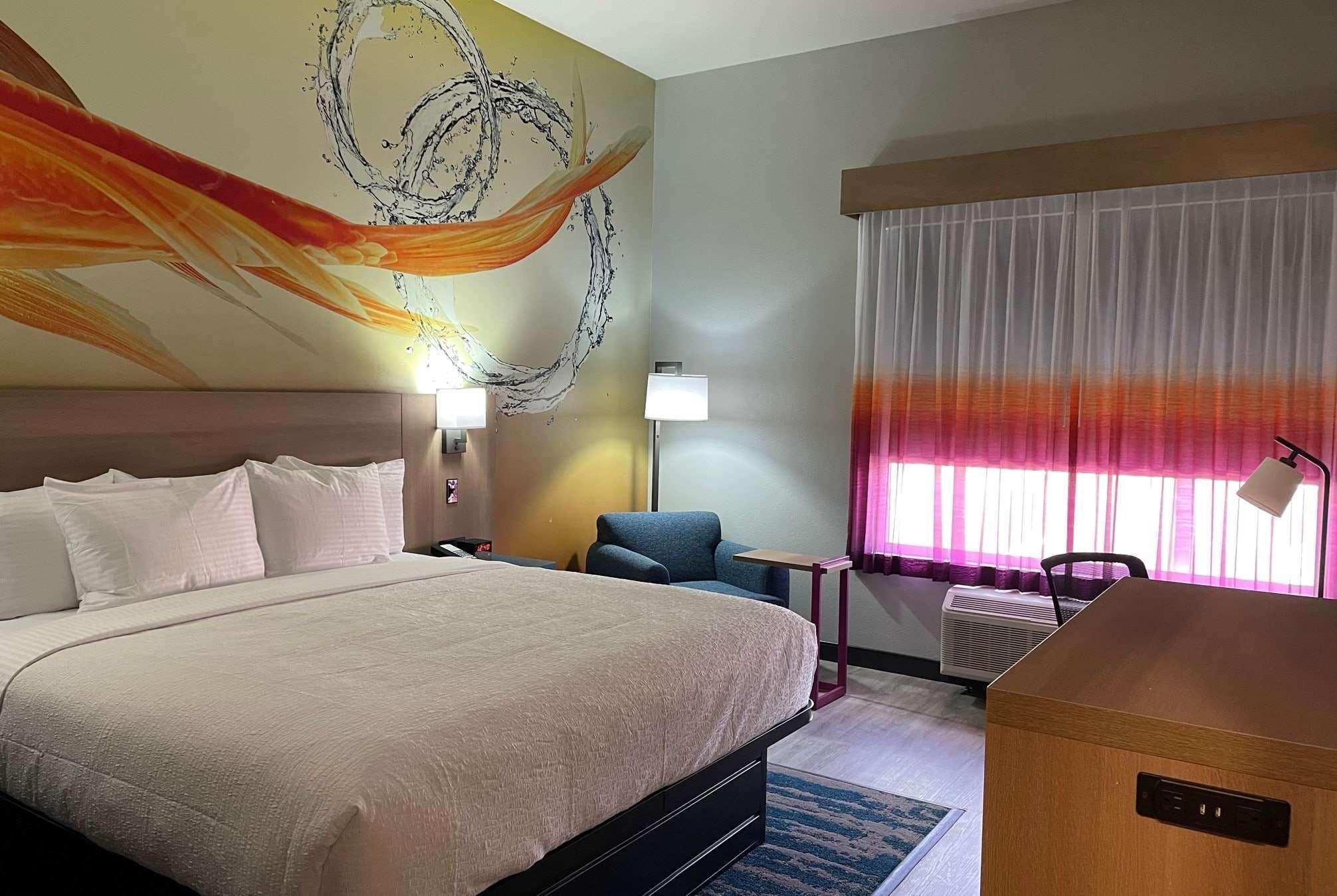 La Quinta Inn & Suites By Wyndham San Antonio Seaworld Lafb Екстер'єр фото