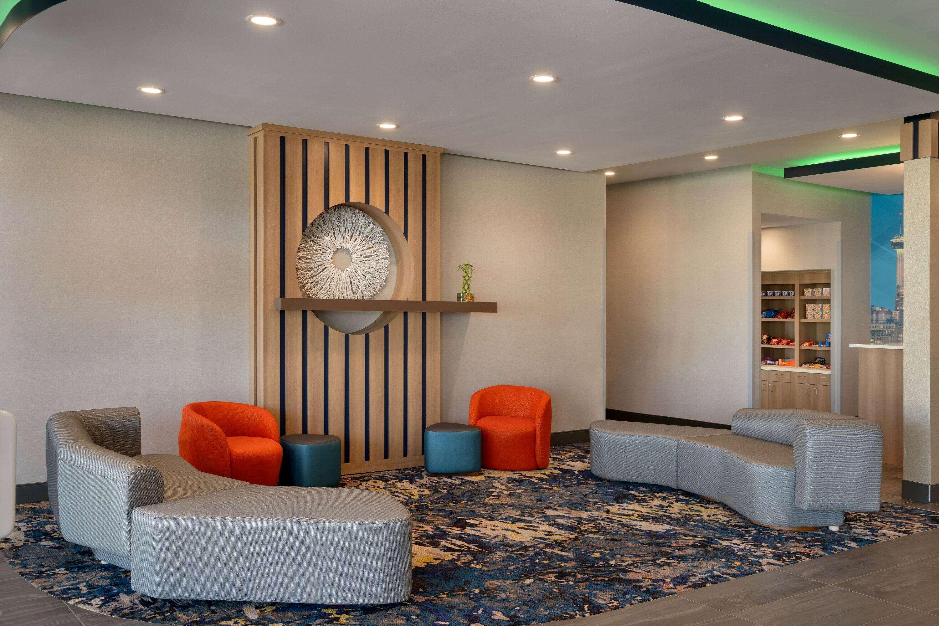 La Quinta Inn & Suites By Wyndham San Antonio Seaworld Lafb Екстер'єр фото