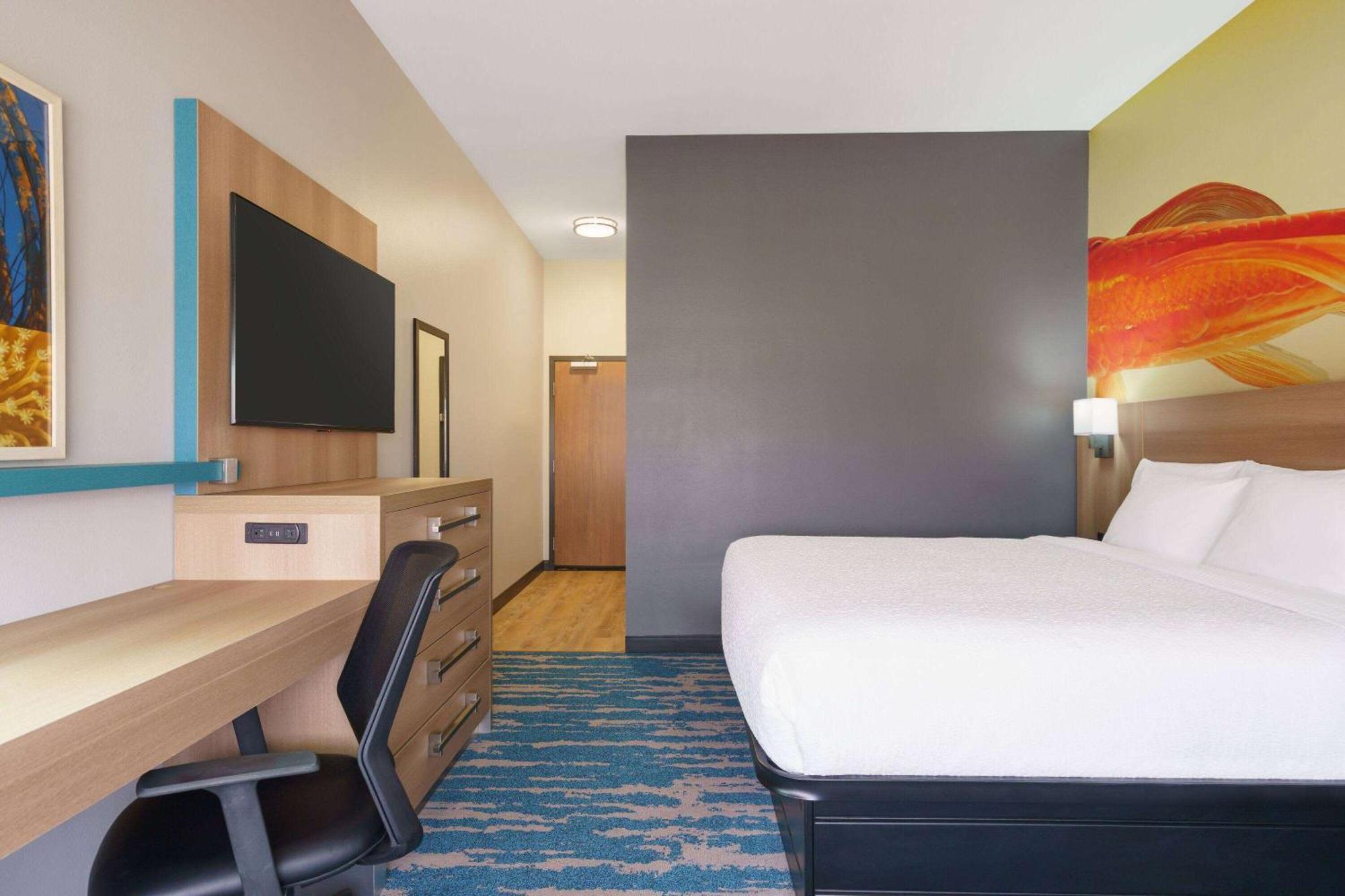 La Quinta Inn & Suites By Wyndham San Antonio Seaworld Lafb Екстер'єр фото